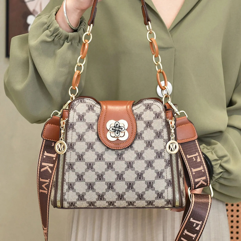 ヴィンテージ風レタープリントショルダーバッグ、ファッショナブ - Vintage Fashion Prints のレビューと価格