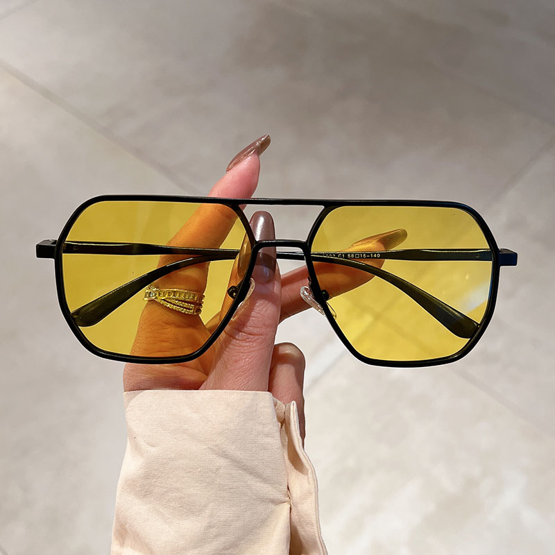 ヴィンテージ偏光サングラス男性ファッションブラックシェードア - Vintage Fashion Images のレビューと価格