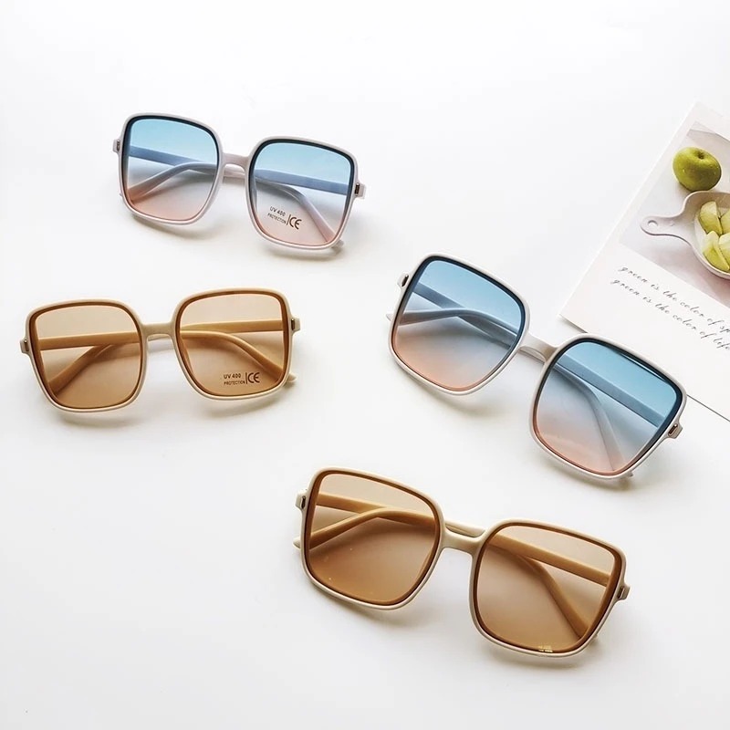 ヴィンテージ特大スクエアサングラス女性ファッショングラデーシ - Vintage Fashion Images のレビューと価格